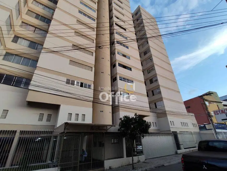 Foto 1 de Apartamento com 3 Quartos à venda, 100m² em Setor Central, Anápolis