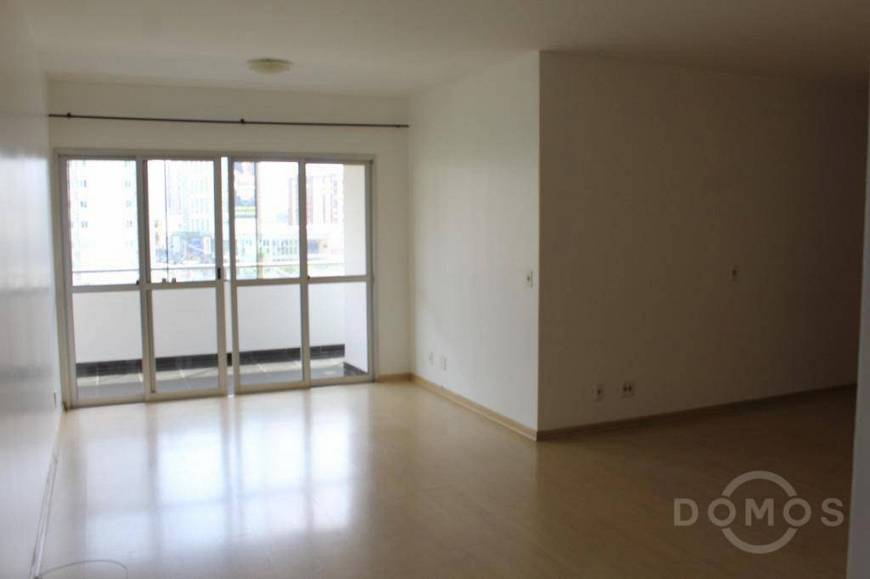Foto 3 de Apartamento com 3 Quartos para alugar, 120m² em Sul, Águas Claras