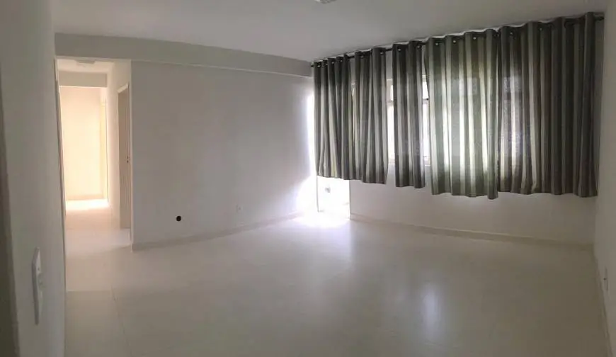 Foto 1 de Apartamento com 3 Quartos para alugar, 79m² em Taguatinga Sul, Brasília