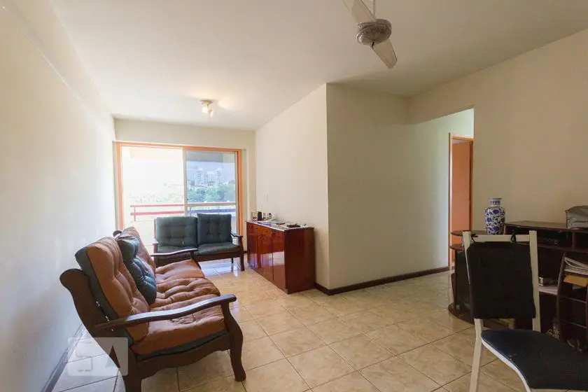 Foto 1 de Apartamento com 3 Quartos para alugar, 87m² em Taquara, Rio de Janeiro
