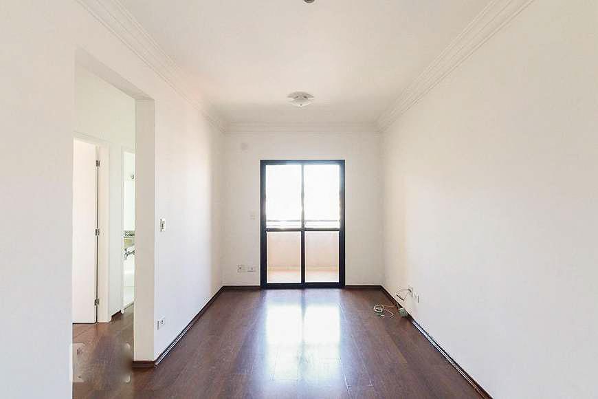 Foto 2 de Apartamento com 3 Quartos para alugar, 72m² em Tatuapé, São Paulo