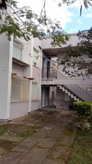 Foto 1 de Apartamento com 3 Quartos à venda, 64m² em Teresópolis, Porto Alegre