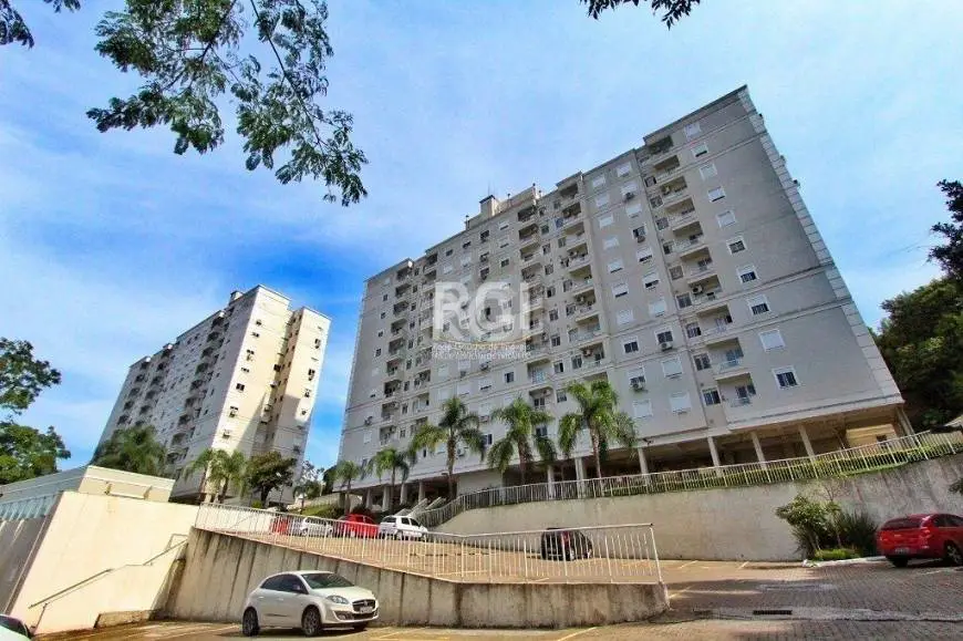Foto 1 de Apartamento com 3 Quartos à venda, 71m² em Teresópolis, Porto Alegre