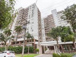 Foto 1 de Apartamento com 3 Quartos à venda, 73m² em Teresópolis, Porto Alegre