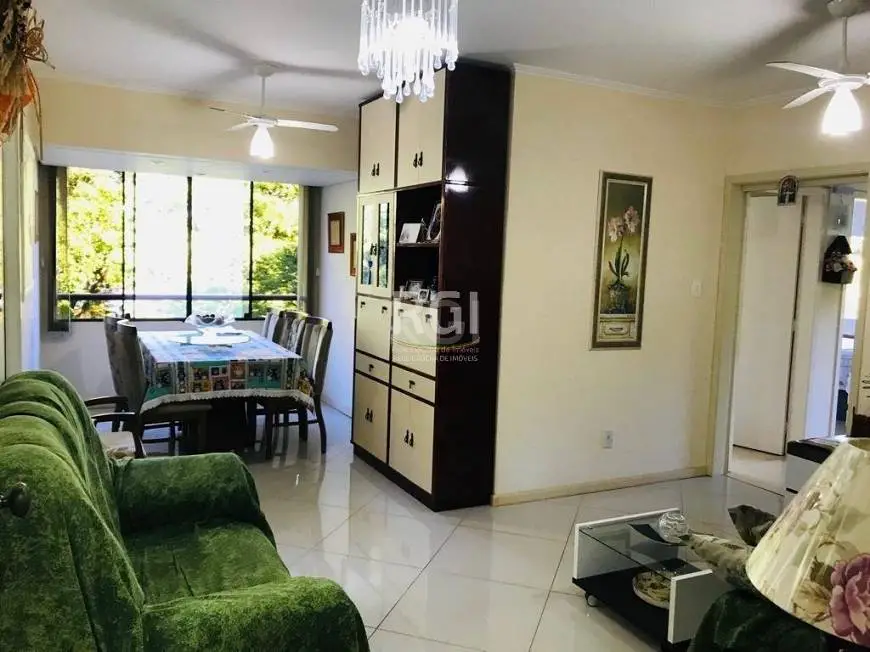 Foto 1 de Apartamento com 3 Quartos à venda, 78m² em Teresópolis, Porto Alegre