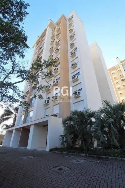Foto 1 de Apartamento com 3 Quartos à venda, 82m² em Teresópolis, Porto Alegre