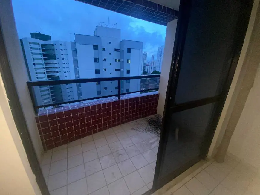 Foto 1 de Apartamento com 3 Quartos para alugar, 74m² em Torre, Recife