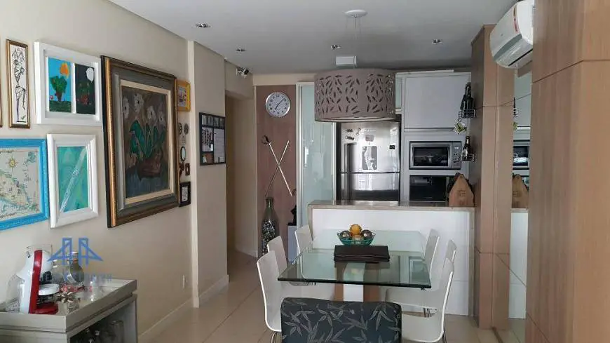 Foto 1 de Apartamento com 3 Quartos à venda, 83m² em Trindade, Florianópolis