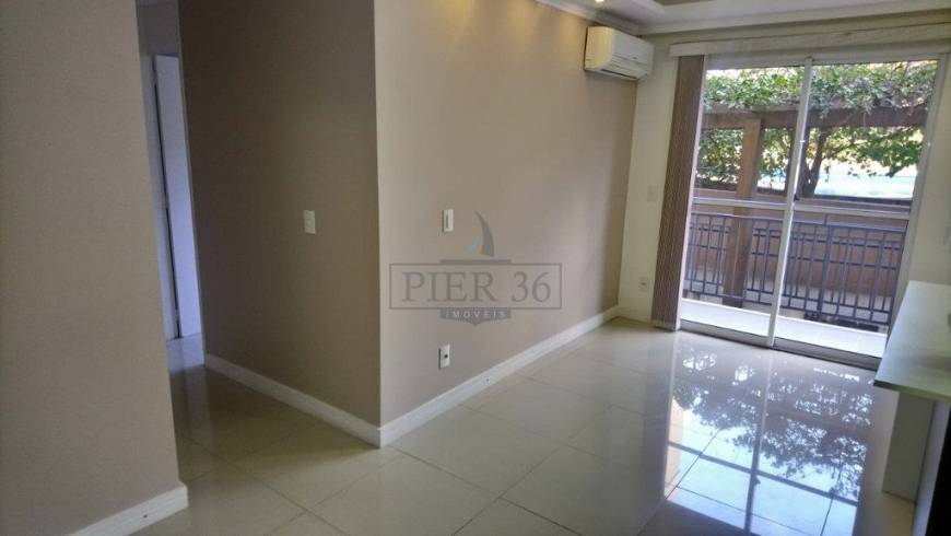 Foto 3 de Apartamento com 3 Quartos à venda, 68m² em Tristeza, Porto Alegre