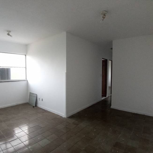 Foto 3 de Apartamento com 3 Quartos para alugar, 70m² em Trobogy, Salvador