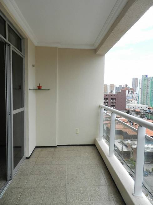 Foto 5 de Apartamento com 3 Quartos para alugar, 121m² em Varjota, Fortaleza