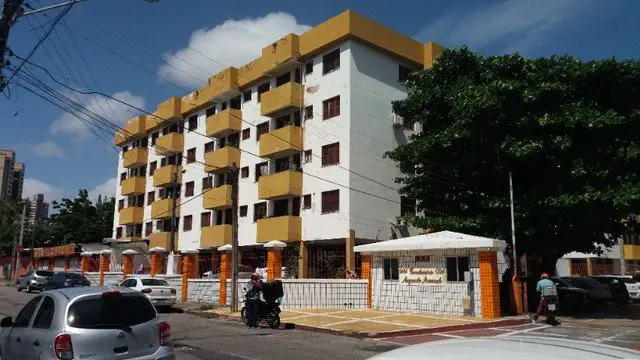 Foto 1 de Apartamento com 3 Quartos para alugar, 80m² em Varjota, Fortaleza