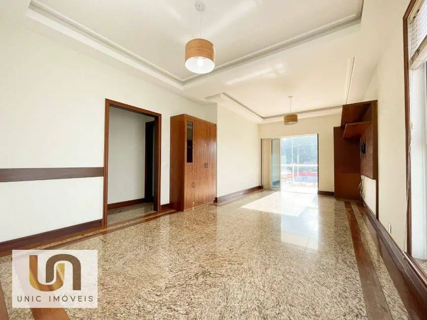 Foto 1 de Apartamento com 3 Quartos à venda, 136m² em Varzea, Teresópolis