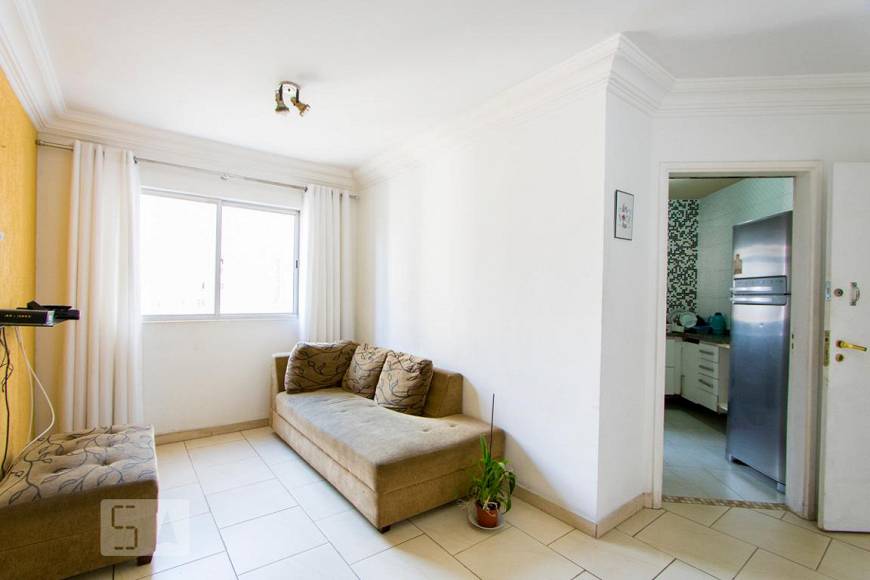 Foto 4 de Apartamento com 3 Quartos para alugar, 64m² em Vila America, Santo André