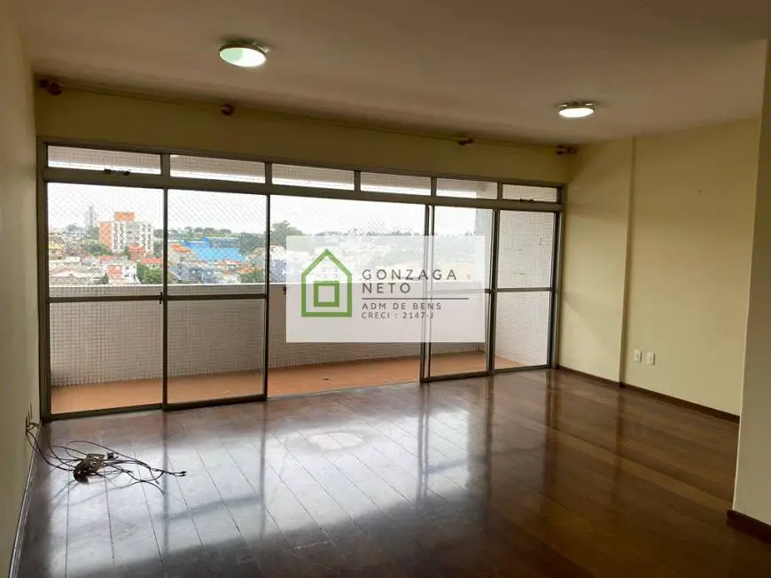 Foto 3 de Apartamento com 3 Quartos para alugar, 140m² em Vila Bastos, Santo André