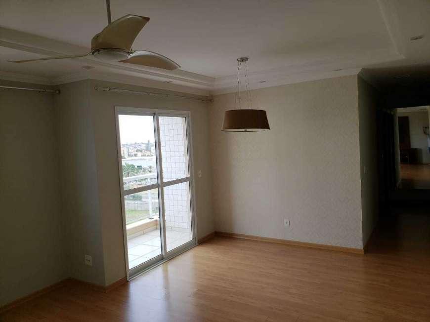 Foto 2 de Apartamento com 3 Quartos à venda, 81m² em Vila Brandina, Campinas