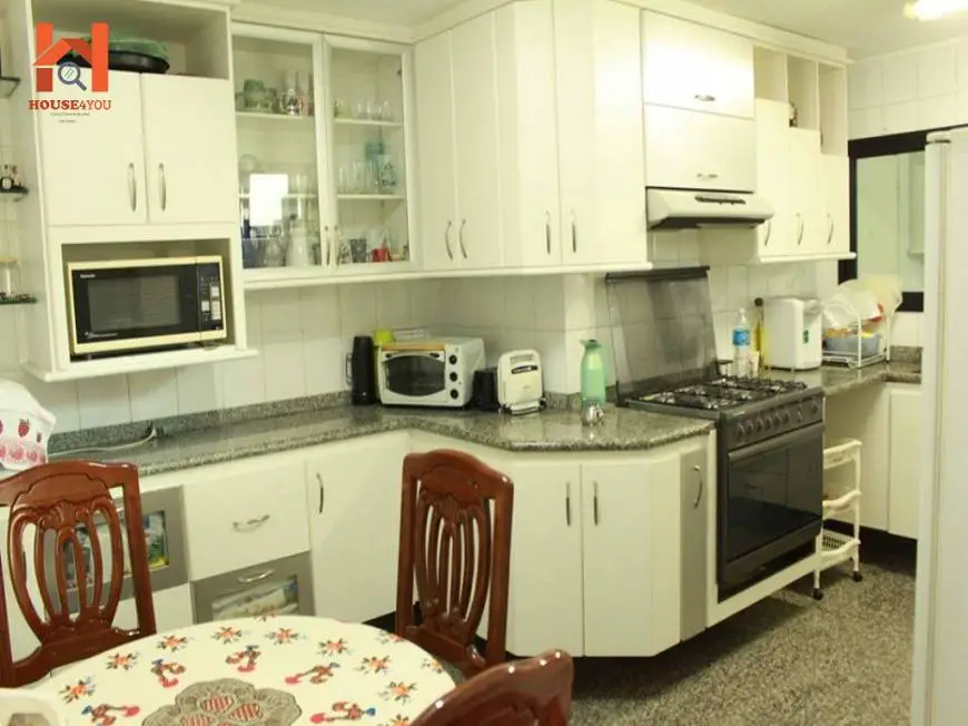 Foto 3 de Apartamento com 3 Quartos à venda, 214m² em Vila Gomes Cardim, São Paulo
