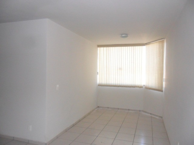 Foto 2 de Apartamento com 3 Quartos para alugar, 104m² em Vila Industrial, Anápolis