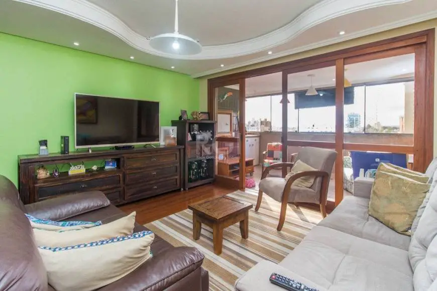 Foto 3 de Apartamento com 3 Quartos à venda, 132m² em Vila Ipiranga, Porto Alegre