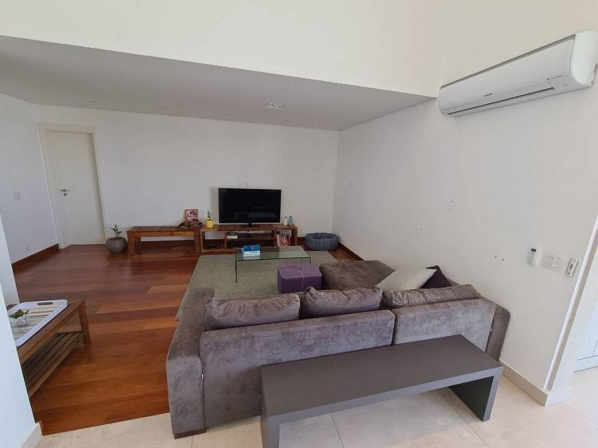 Foto 5 de Apartamento com 3 Quartos à venda, 213m² em Vila Mariana, São Paulo