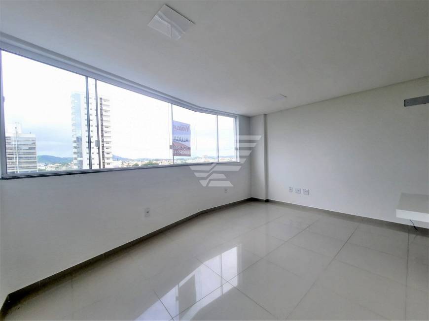 Foto 3 de Apartamento com 3 Quartos para alugar, 85m² em Vila Moema, Tubarão