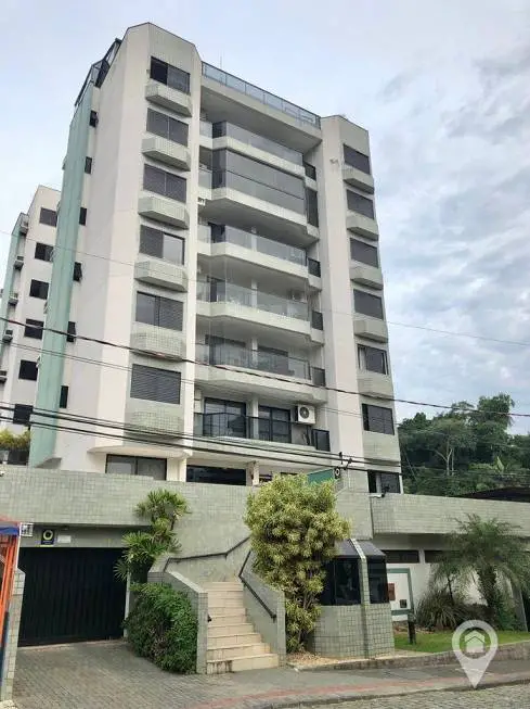 Foto 1 de Apartamento com 3 Quartos para alugar, 200m² em Vila Nova, Blumenau