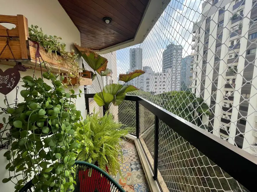 Foto 1 de Apartamento com 3 Quartos à venda, 158m² em Vila Nova Conceição, São Paulo