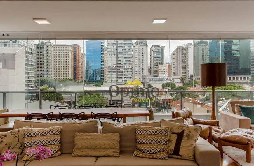 Foto 4 de Apartamento com 3 Quartos para alugar, 181m² em Vila Nova Conceição, São Paulo