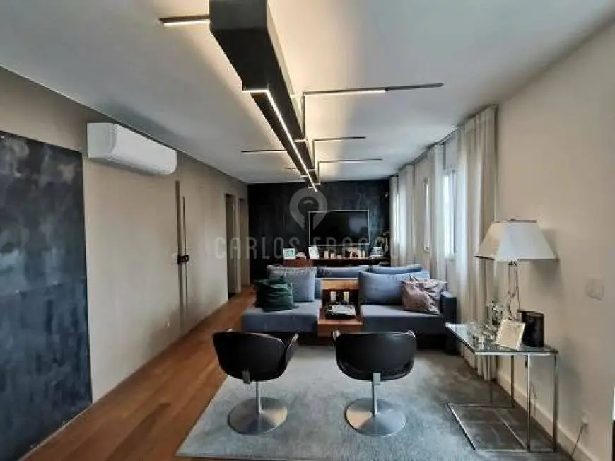 Foto 1 de Apartamento com 3 Quartos à venda, 132m² em Vila Olímpia, São Paulo