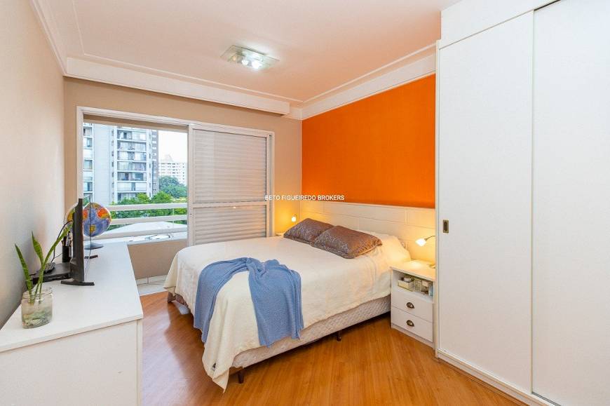Foto 5 de Apartamento com 3 Quartos à venda, 137m² em Vila Olímpia, São Paulo