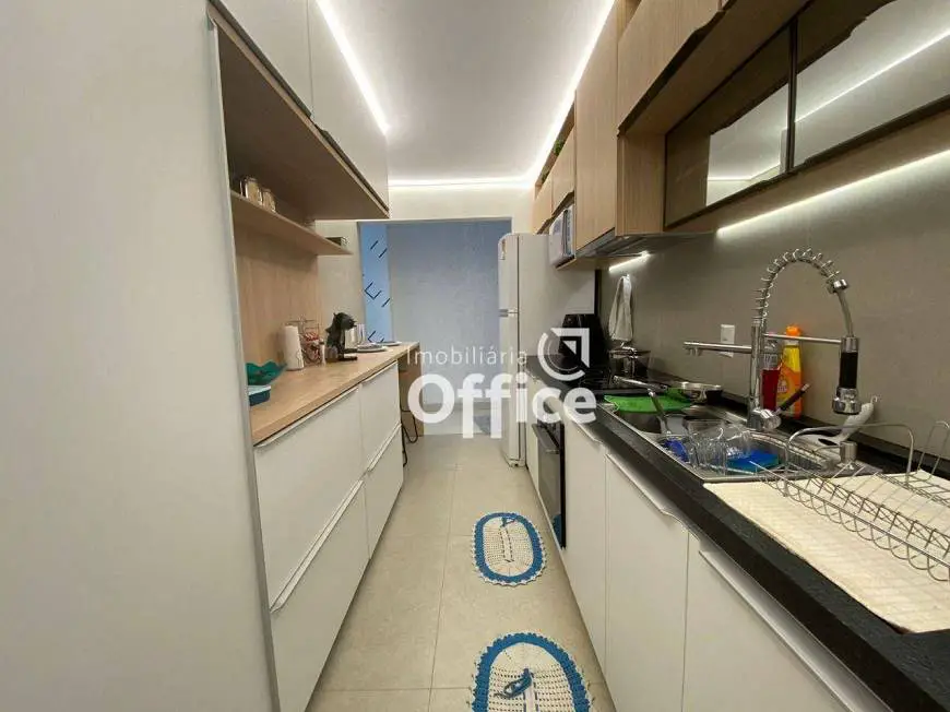 Foto 2 de Apartamento com 3 Quartos à venda, 99m² em Vila Santa Isabel, Anápolis