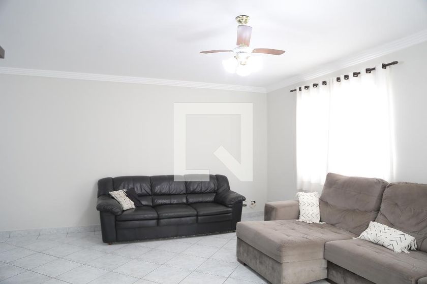 Foto 4 de Apartamento com 3 Quartos para alugar, 124m² em Vila Tupi, Praia Grande