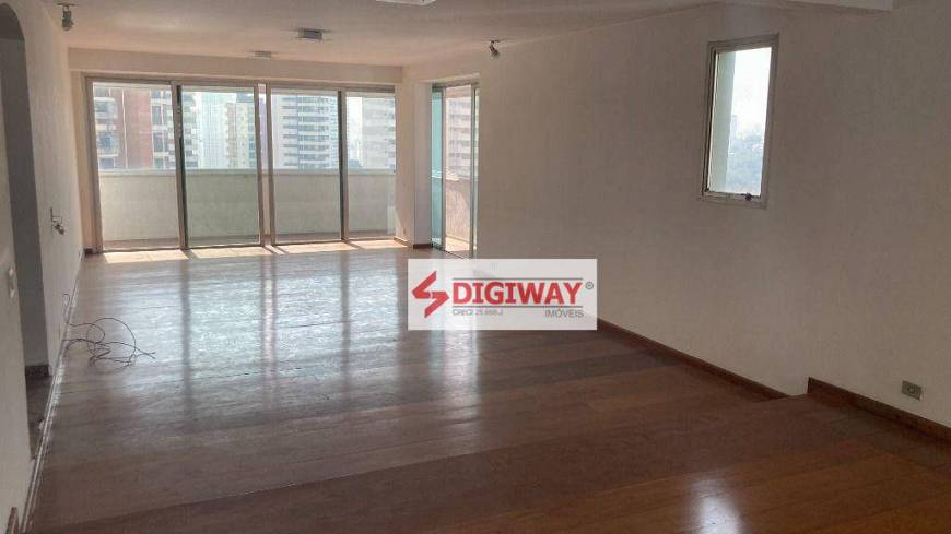 Foto 1 de Apartamento com 4 Quartos para alugar, 250m² em Aclimação, São Paulo
