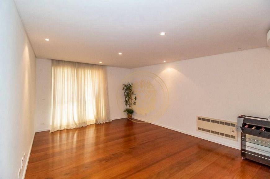 Foto 3 de Apartamento com 4 Quartos para alugar, 252m² em Água Verde, Curitiba
