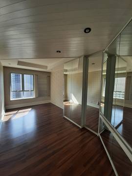 Foto 1 de Apartamento com 4 Quartos à venda, 284m² em Água Verde, Curitiba