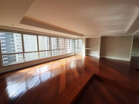 Foto 4 de Apartamento com 4 Quartos à venda, 284m² em Água Verde, Curitiba