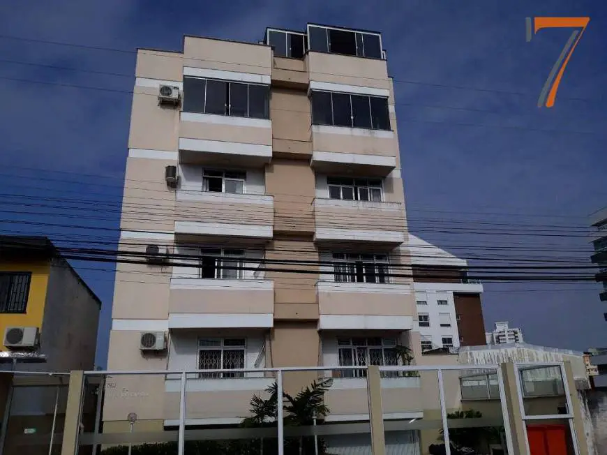 Foto 2 de Apartamento com 4 Quartos à venda, 138m² em Balneário, Florianópolis
