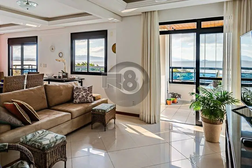Foto 3 de Apartamento com 4 Quartos à venda, 240m² em Balneário, Florianópolis