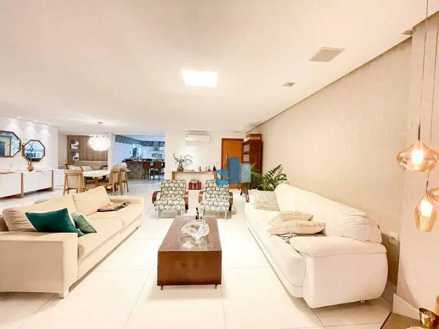 Foto 1 de Apartamento com 4 Quartos à venda, 220m² em Barro Vermelho, Vitória