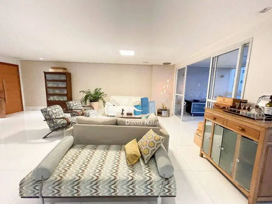 Foto 3 de Apartamento com 4 Quartos à venda, 220m² em Barro Vermelho, Vitória