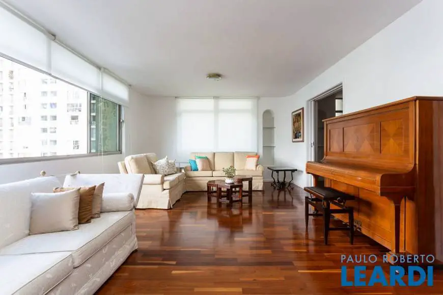 Foto 1 de Apartamento com 4 Quartos para venda ou aluguel, 240m² em Bela Vista, São Paulo