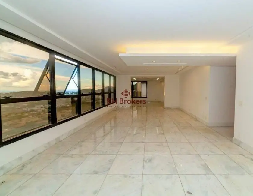 Foto 1 de Apartamento com 4 Quartos à venda, 240m² em Belvedere, Belo Horizonte