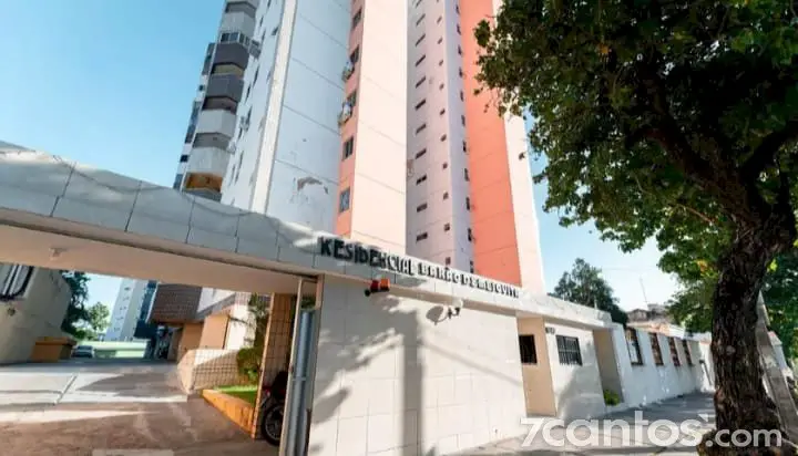 Foto 1 de Apartamento com 4 Quartos para alugar, 100m² em Benfica, Fortaleza