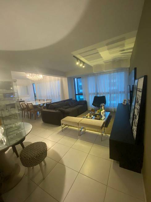 Foto 3 de Apartamento com 4 Quartos à venda, 130m² em Boa Viagem, Recife