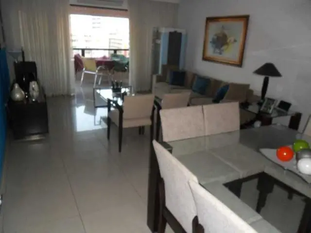 Foto 1 de Apartamento com 4 Quartos à venda, 175m² em Boa Viagem, Recife