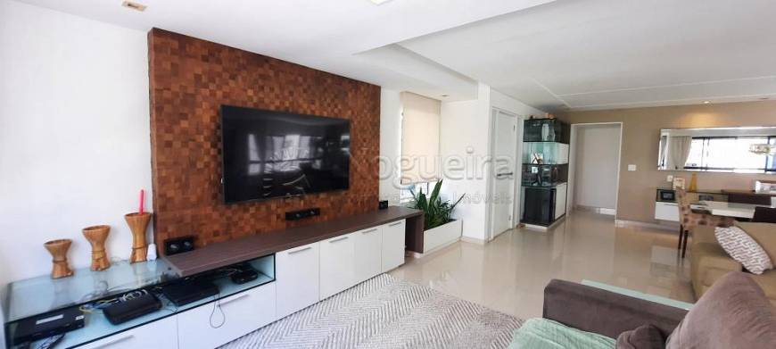 Foto 1 de Apartamento com 4 Quartos à venda, 189m² em Boa Viagem, Recife