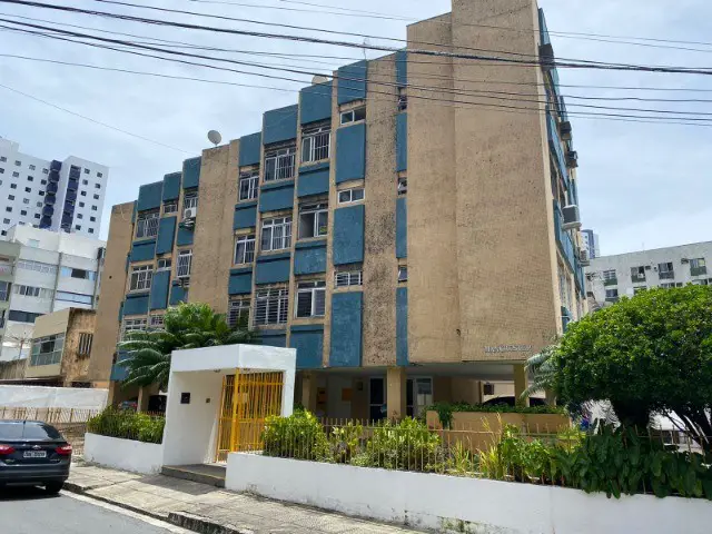 Foto 1 de Apartamento com 4 Quartos à venda, 94m² em Boa Viagem, Recife