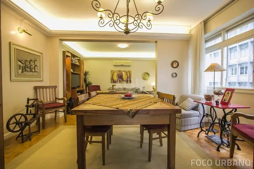 Foto 1 de Apartamento com 4 Quartos à venda, 155m² em Bom Fim, Porto Alegre