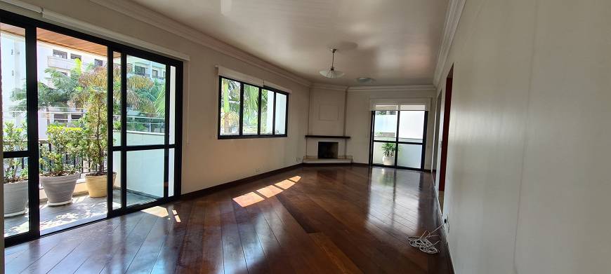Foto 1 de Apartamento com 4 Quartos à venda, 250m² em Brooklin, São Paulo