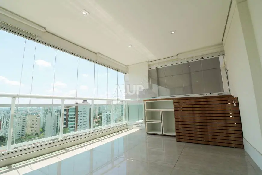 Foto 5 de Apartamento com 4 Quartos à venda, 151m² em Campo Belo, São Paulo